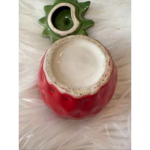 Vintage Strawberry Ceramic Decorative Jewelry Box Small 70s Accent Decor - Picture 3 of 6